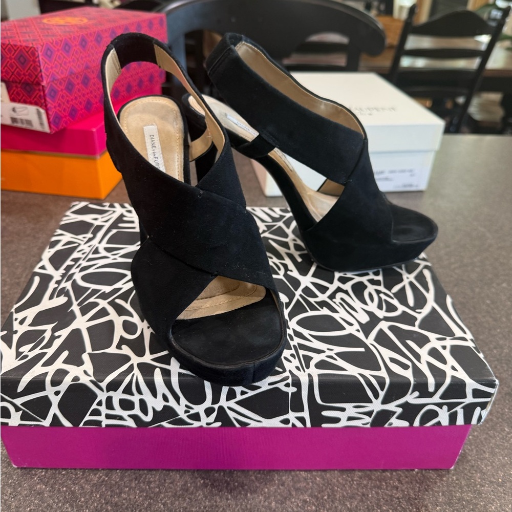 Diane Von Furstenberg Black Suede Crisscross Platform Slingback Heels